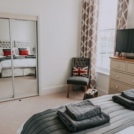 Cavendish House With Secure, Allocated Parking, 2 Mins Walk From Windsor Castle Exterior foto